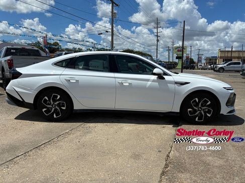 Used 2024 Hyundai Sonata SEL FWD image 14