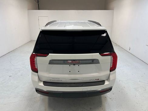 Used 2023 GMC Yukon AT4 AWD/4WD image 4