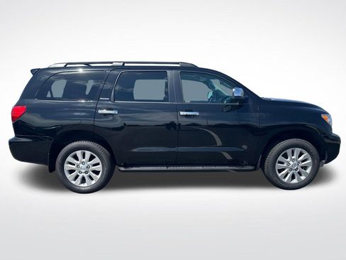 Certified 2017 Toyota Sequoia Platinum AWD/4WD image 6