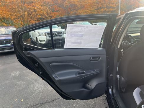 New 2025 Nissan Versa S image 18