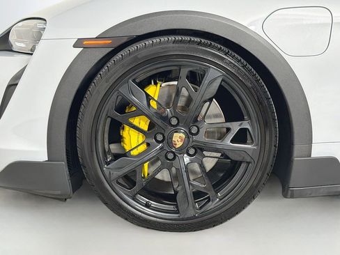 Used 2023 Porsche Taycan 4S AWD/4WD image 32
