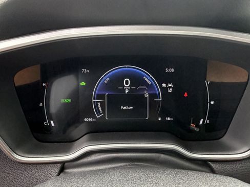 Used 2025 Toyota Corolla Cross AWD Hybrid image 33