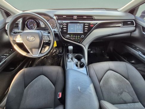 Used 2019 Toyota Camry LE FWD image 12