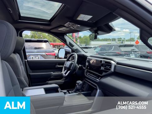 Used 2025 Toyota Sequoia SR5 AWD/4WD image 22