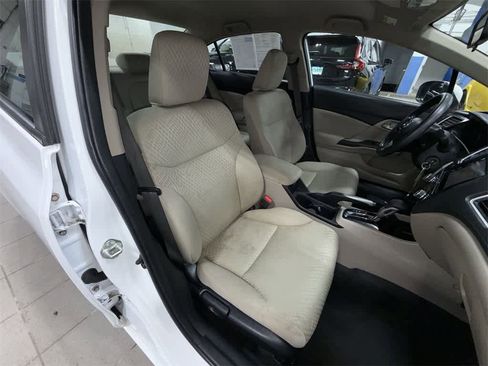Used 2015 Honda Civic SE image 16