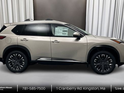 New 2026 Nissan Rogue Platinum AWD/4WD image 4