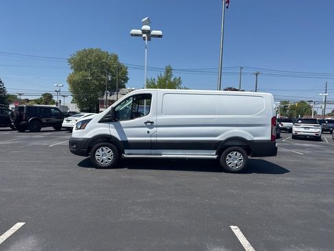 Used 2025 Ford Transit 250 Low Roof w/ Exterior Upgrade Package RWD image 2