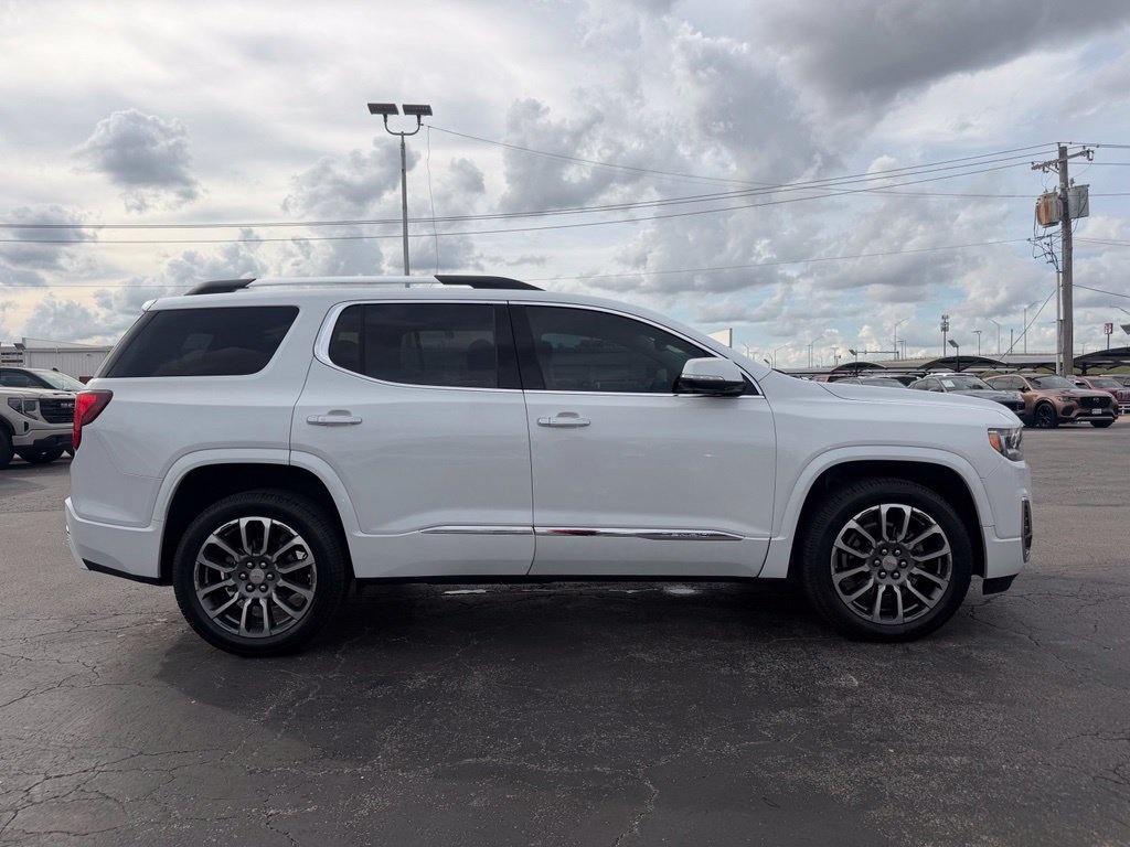 Used 2021 GMC Acadia Denali w/ Denali Technology Package FWD image 4
