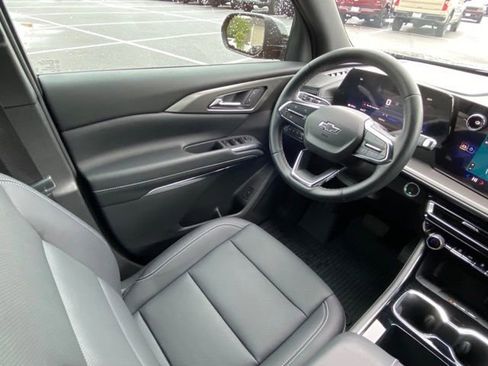 Used 2026 Chevrolet Traverse LT w/ Midnight/Sport Edition AWD/4WD image 26