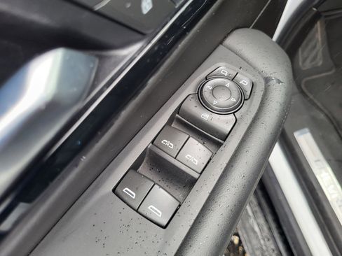 Used 2025 Chevrolet Tahoe LT AWD/4WD image 18