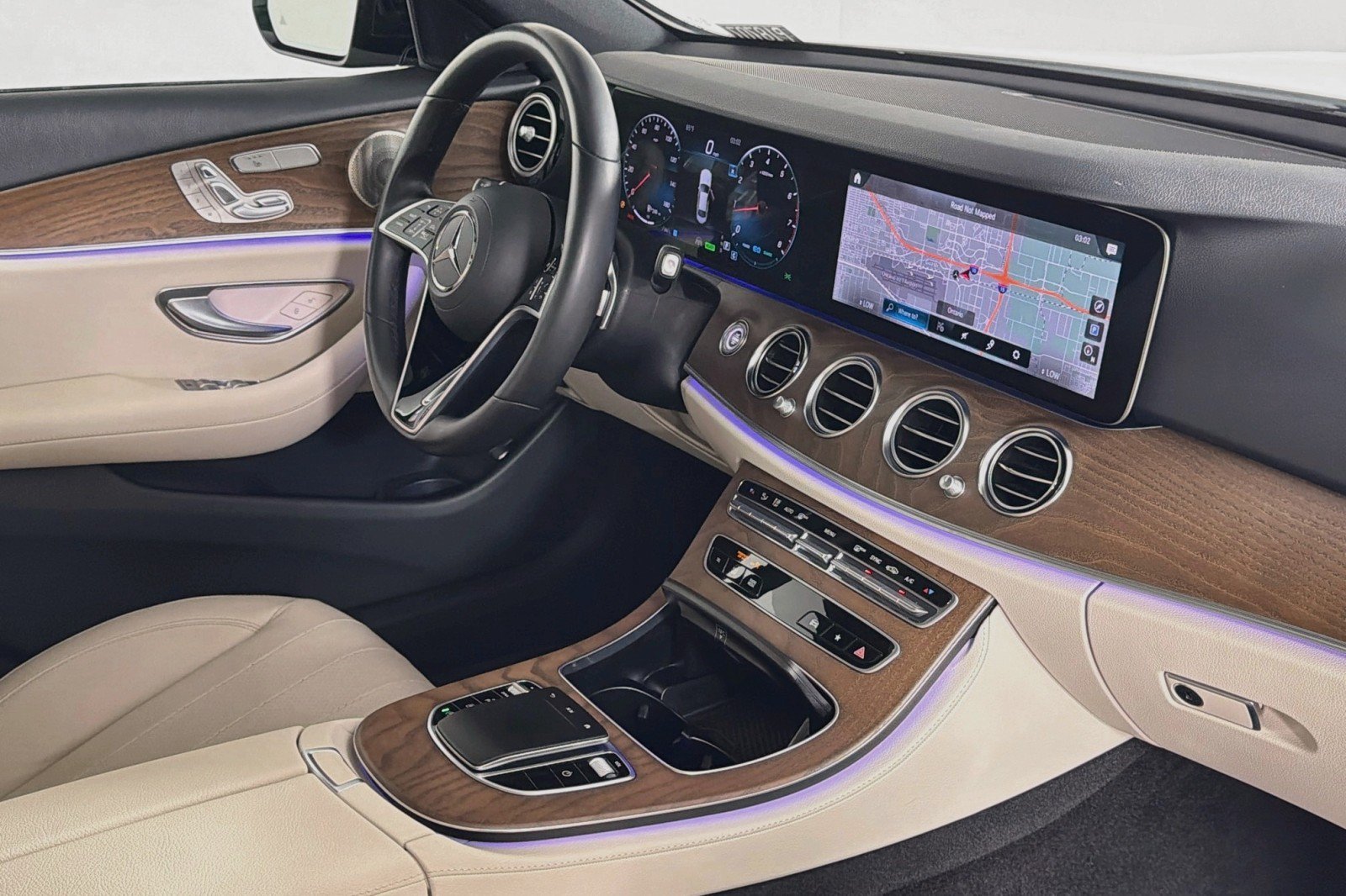 Certified 2023 Mercedes-Benz E 450 4MATIC Sedan w/ Premium Package image 19