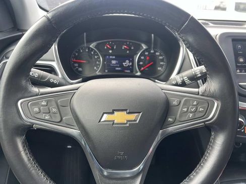 Used 2019 Chevrolet Equinox LT FWD image 16