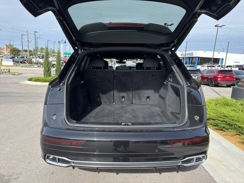 Used 2018 Audi SQ5 Prestige image 11