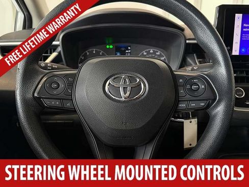 Used 2023 Toyota Corolla LE FWD image 9