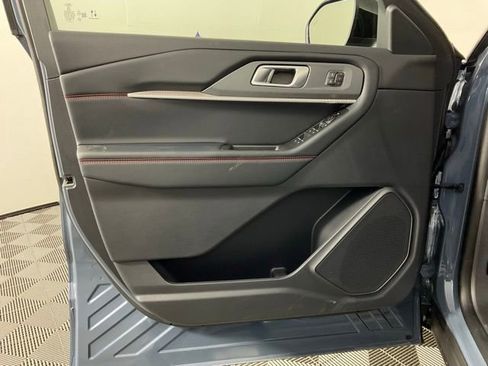 New 2026 Ford Explorer ST-Line w/ ST-Line Street Pack image 12
