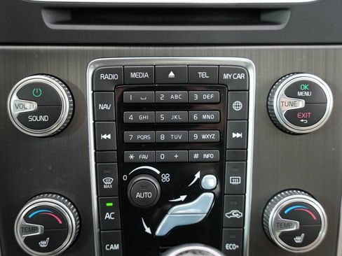 Used 2015 Volvo S60 T5 Platinum image 24