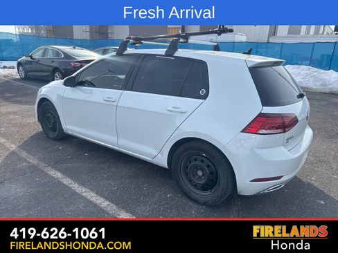 Used 2019 Volkswagen Golf SE w/ Driver Assistance Package image 3