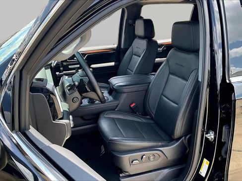 Used 2024 GMC Sierra 1500 Denali w/ Denali Reserve Package RWD image 8
