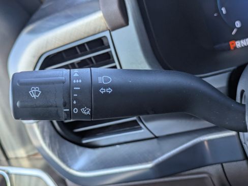 Used 2025 Ford F150 King Ranch w/ FX4 Off-Road Package image 27