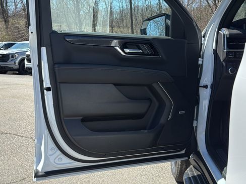New 2026 GMC Yukon XL Elevation AWD/4WD image 6