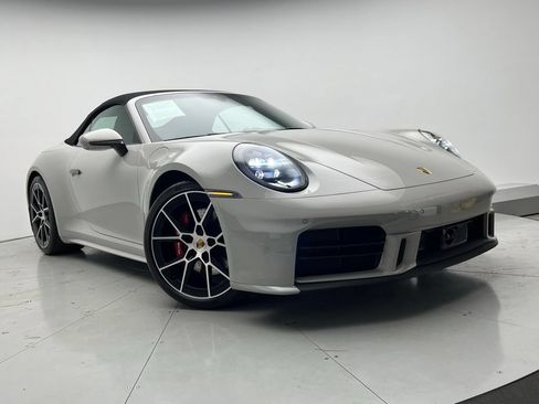 Certified 2025 Porsche 911 Carrera RWD image 33