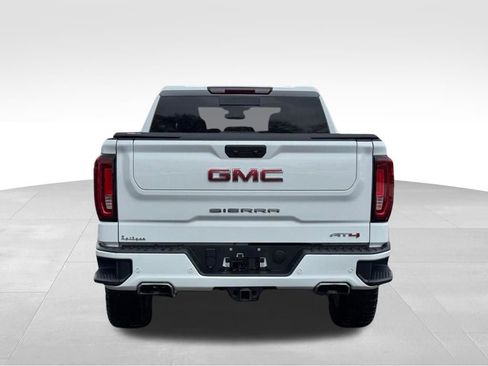 Used 2024 GMC Sierra 1500 AT4 w/ AT4 Preferred Package image 7