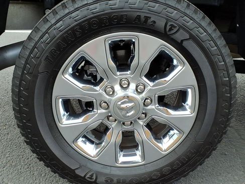 Used 2019 RAM 2500 Limited image 12
