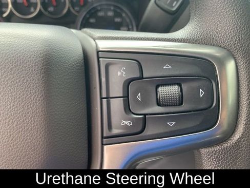 Used 2020 Chevrolet Silverado 1500 LT image 32