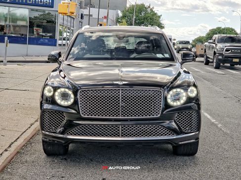 Used 2021 Bentley Bentayga AWD/4WD image 5