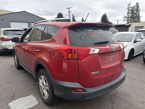 Used 2014 Toyota RAV4 LE AWD/4WD image 2
