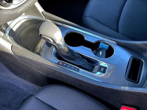 Used 2023 Chevrolet Malibu LT image 15