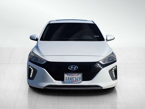 Used 2017 Hyundai Ioniq Limited image 2