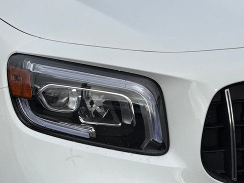 Used 2022 Mercedes-Benz GLB 35 AMG 4MATIC image 10