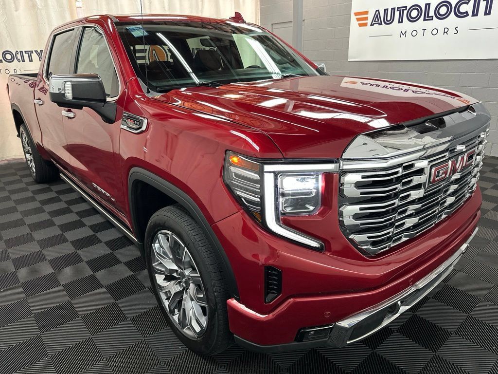 Used 2024 GMC Sierra 1500 Denali w/ Denali Reserve Package AWD/4WD image 2