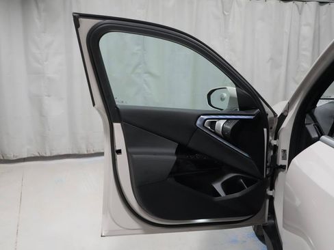 Used 2026 BMW X3 xDrive30 w/ Premium Package image 24