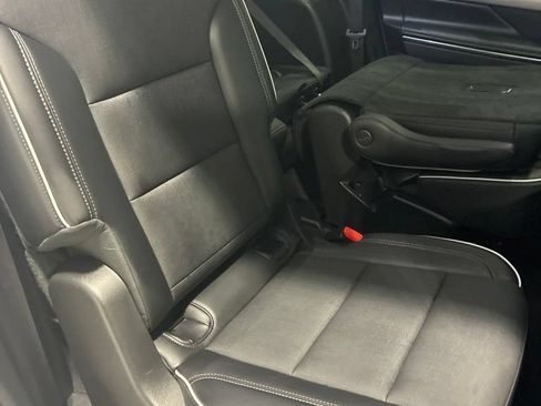 Used 2026 Buick Enclave Preferred AWD/4WD image 43