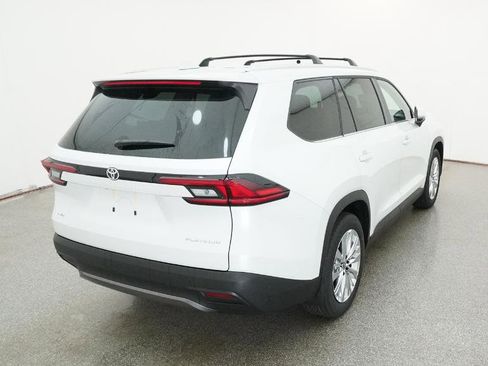 New 2026 Toyota Grand Highlander Platinum AWD/4WD image 11