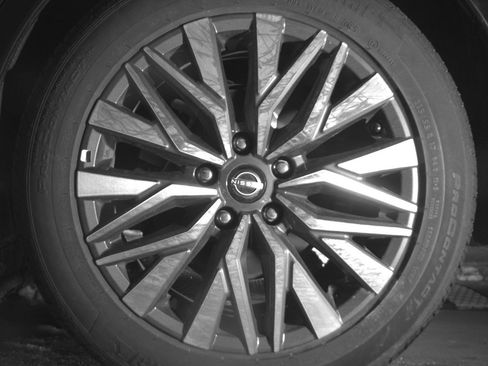 Used 2025 Nissan Altima 2.5 SV FWD image 14