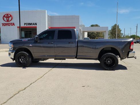 Used 2024 RAM 3500 Tradesman w/ Chrome Appearance Group AWD/4WD image 2