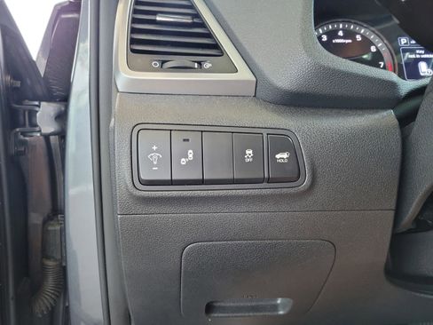 Used 2018 Hyundai Tucson Limited image 11