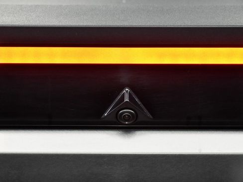 Used 2025 Tesla Cybertruck AWD Crew Cab image 89