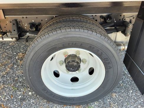 New 2024 Chevrolet Low Cab Forward image 5