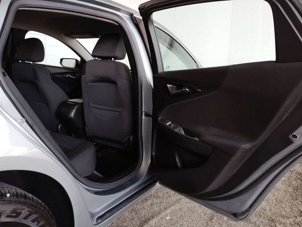 Used 2024 Chevrolet Malibu LS FWD image 15