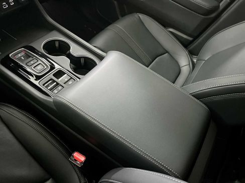 Used 2023 Honda Pilot Touring image 29