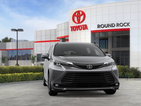 New 2026 Toyota Sienna XLE image 16