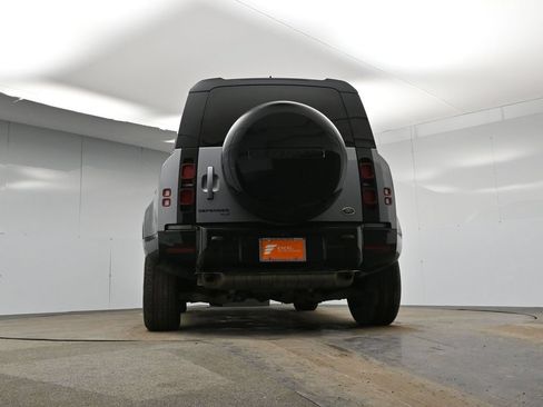 Used 2023 Land Rover Defender 110 X-Dynamic SE AWD/4WD image 45