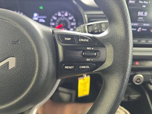 Used 2022 Kia Rio S FWD image 18