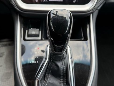 Used 2022 Subaru Outback Premium image 25