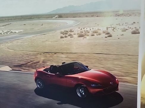 Used 2016 MAZDA MX-5 Miata Grand Touring RWD image 11