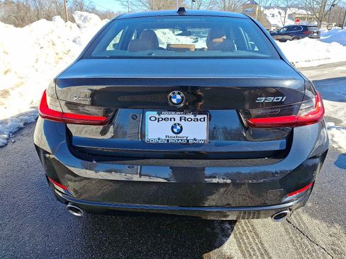 Used 2025 BMW 330i xDrive Sedan w/ M Sport Package image 5